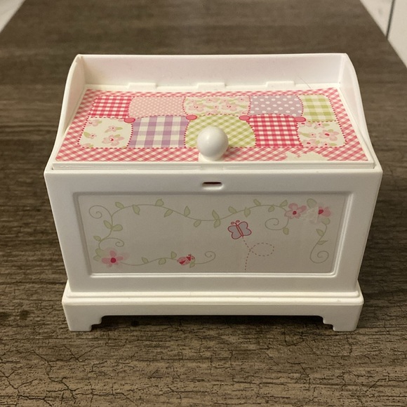 Happy Family Baby Shower Set - Picture 6 of 8